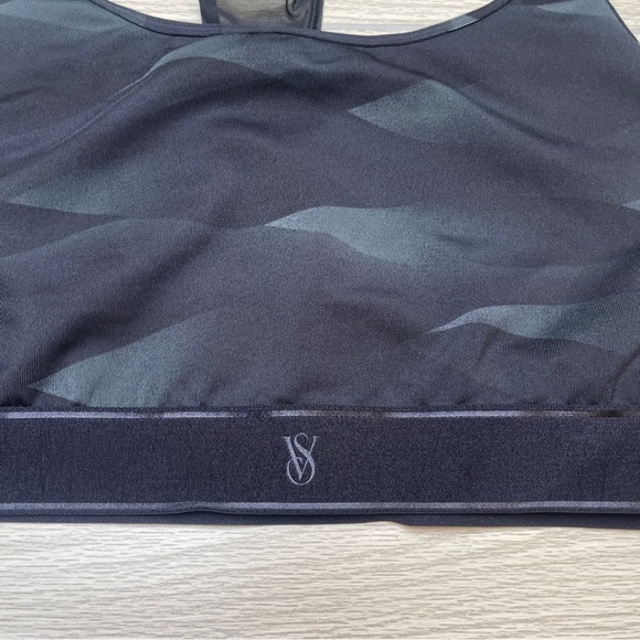 Victoria’s Secret Player Sports Bra Black Wave Non Padded Racerback Size XXL - Picture 9 of 11